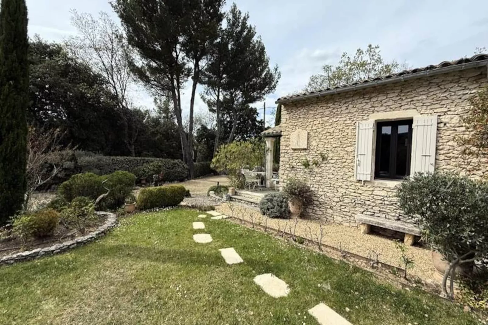 Belle Villa Proven&ccedil;ale Avec Piscine Et Jacuzzi-Niet-getagd