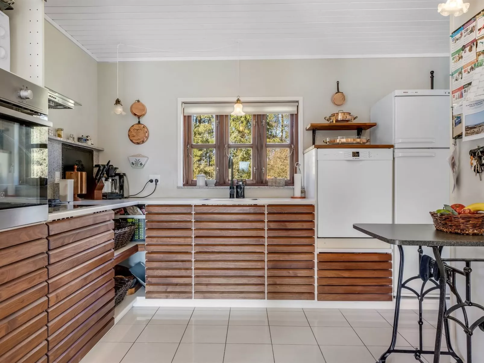 "Marla" - 1.1km from the sea-Binnen