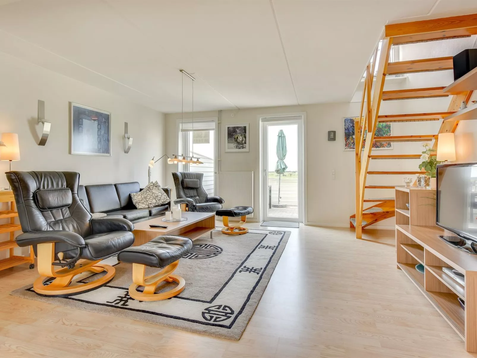 "Helvig" - 2.3km from the sea - Binnen