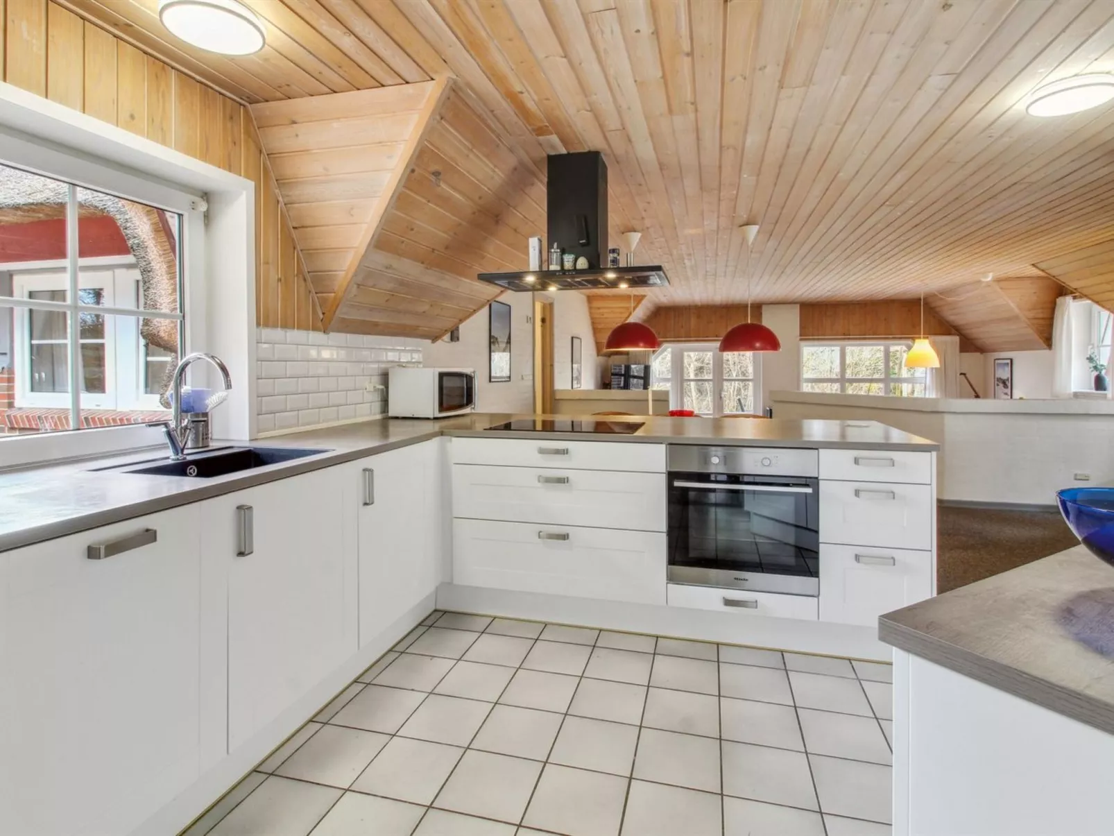 "Albin" - 2.8km from the sea-Binnen