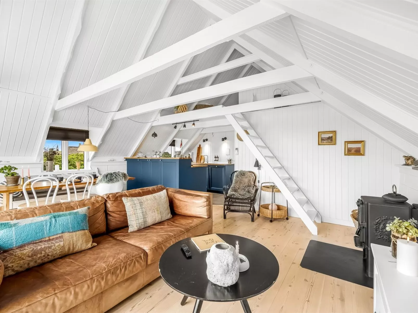 "Hen" - 400m from the sea-Binnen