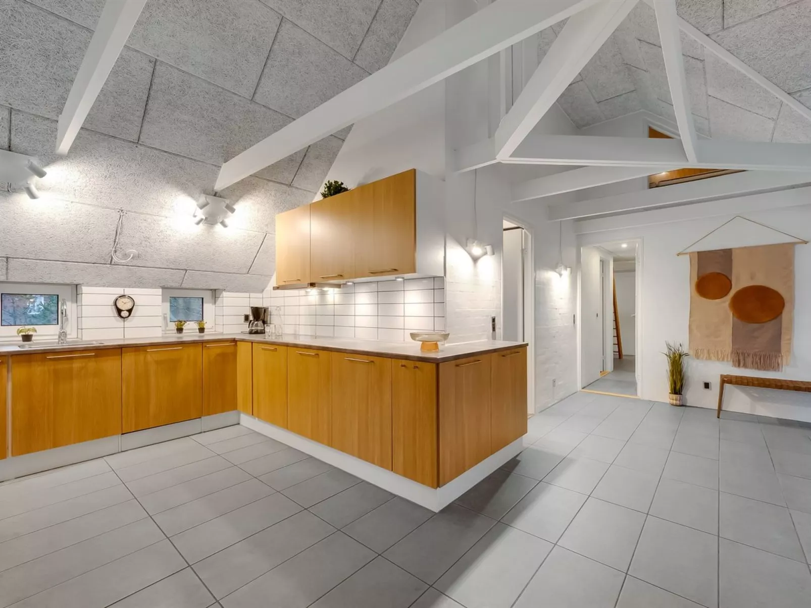 "Severine" -  from the sea-Binnen