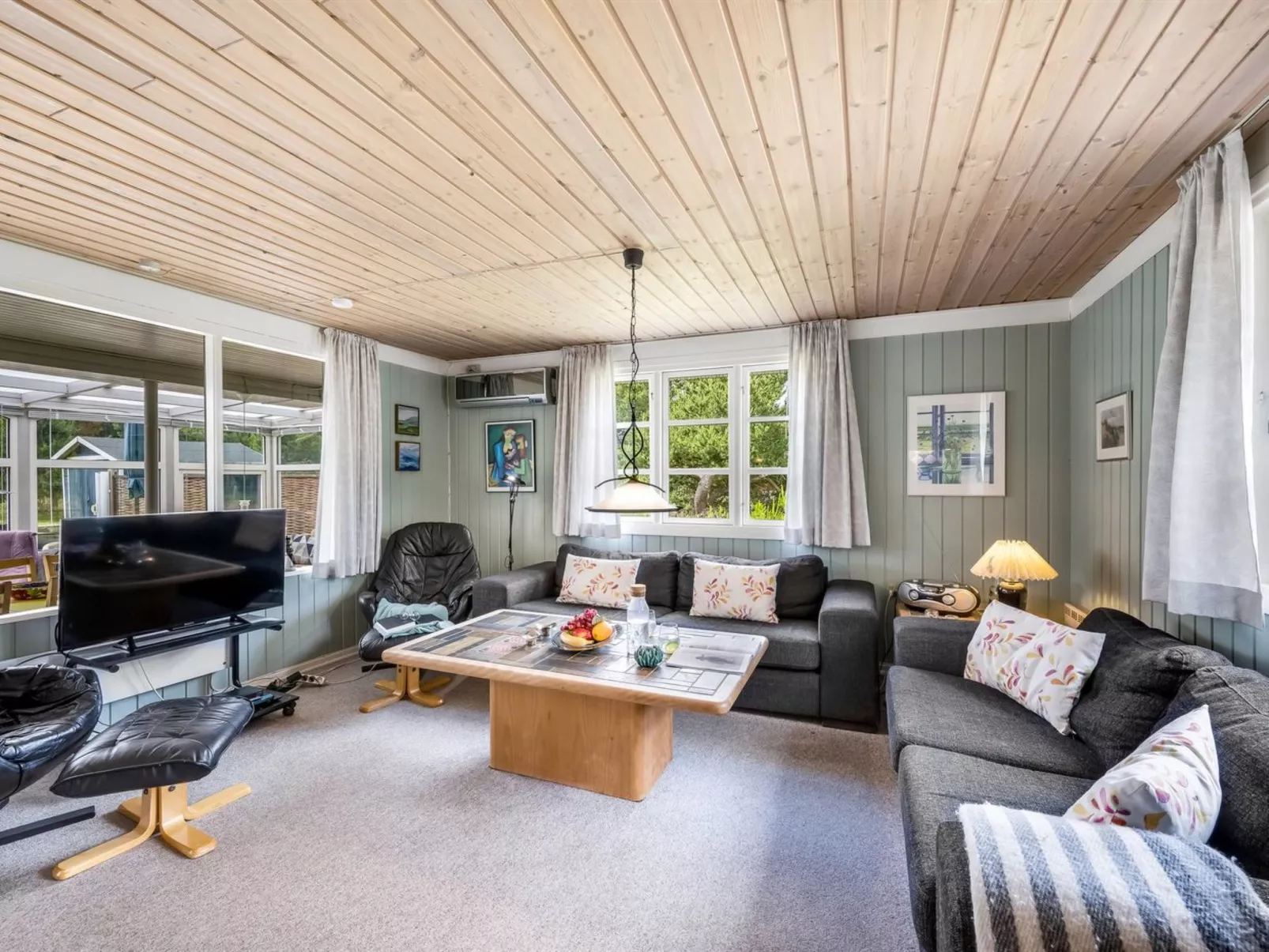 "Yardila" - 1.5km from the sea-Binnen