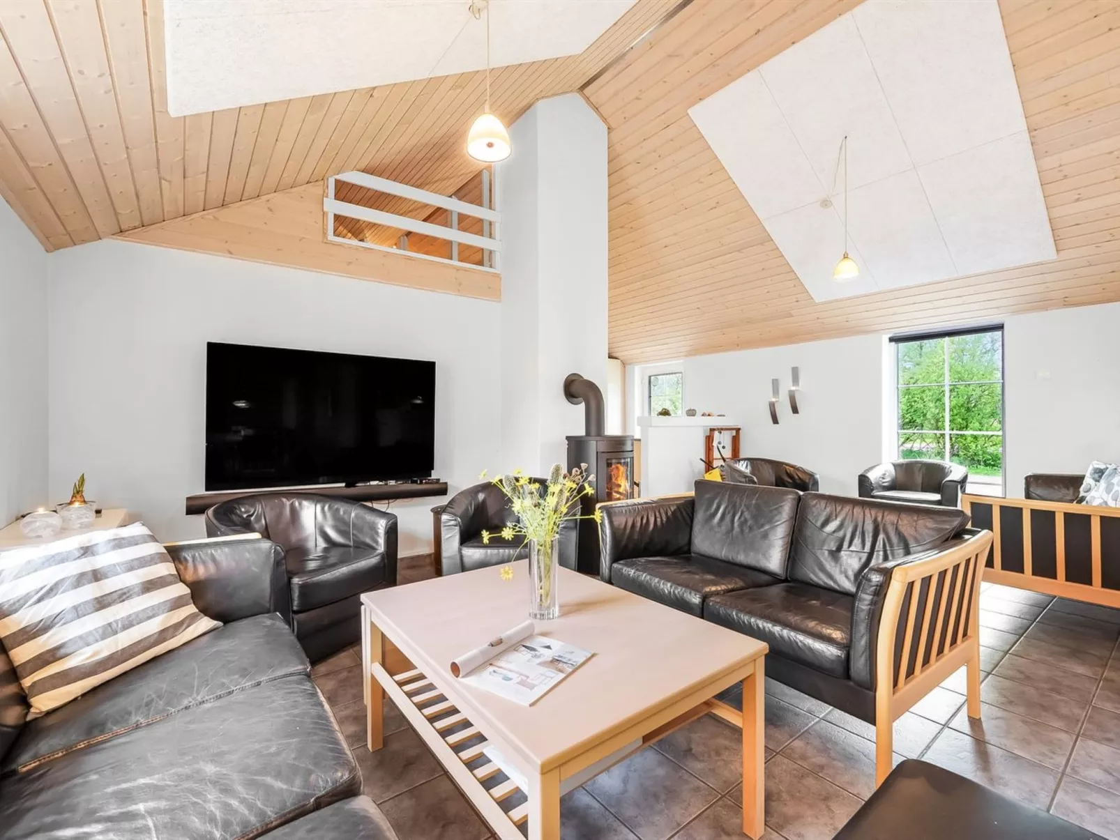 "Benthe" -  from the sea-Binnen