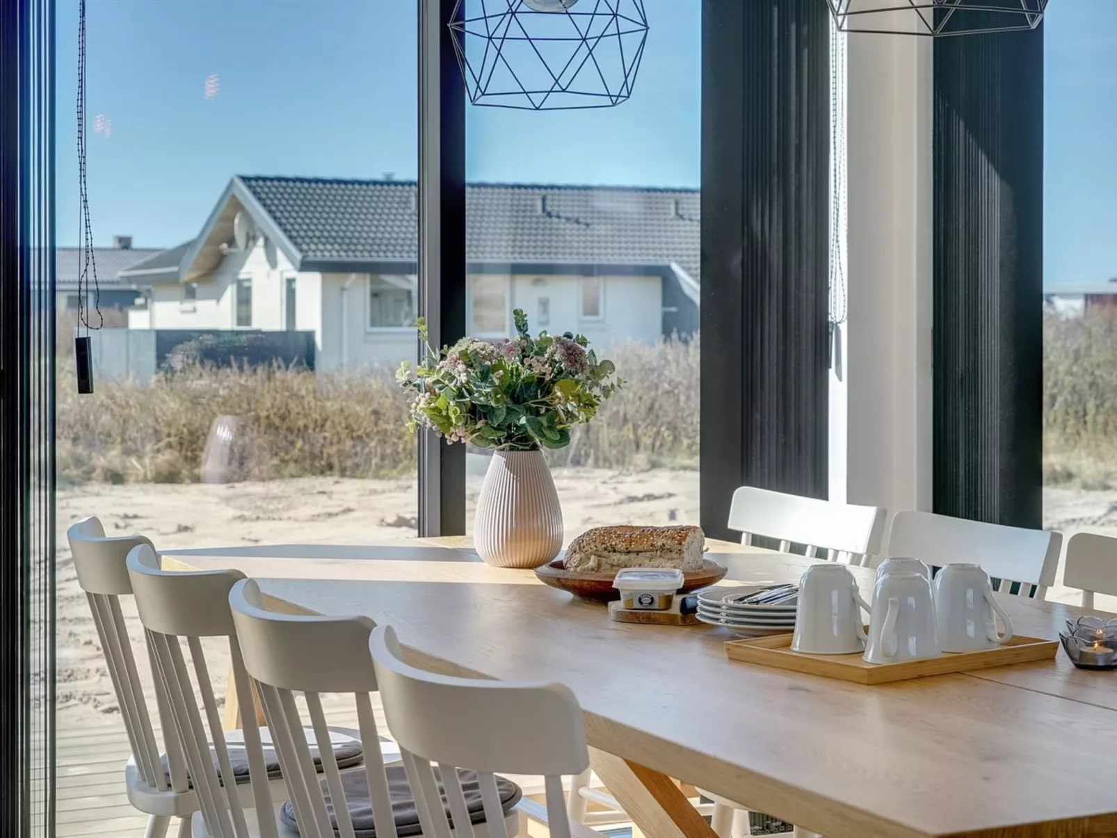 "Aiko" - 50m from the sea-Binnen