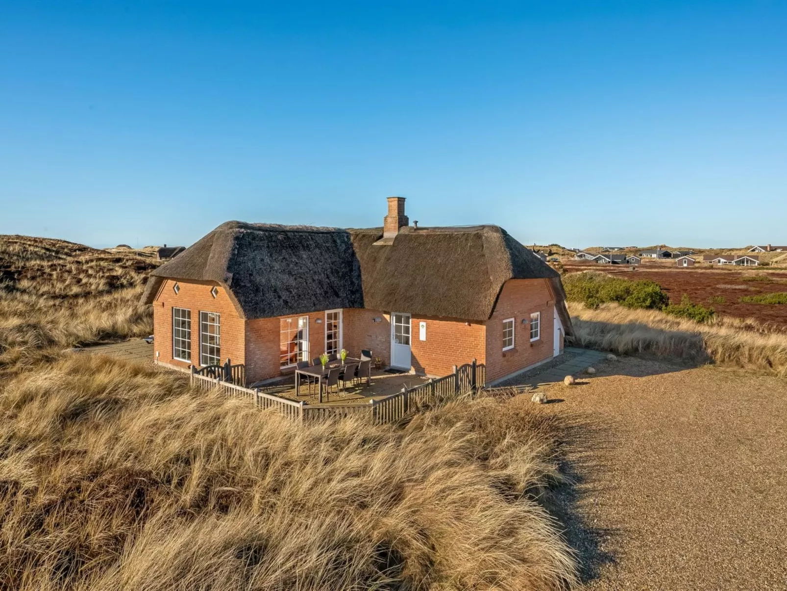 "Hærulf" - 300m from the sea-Buiten