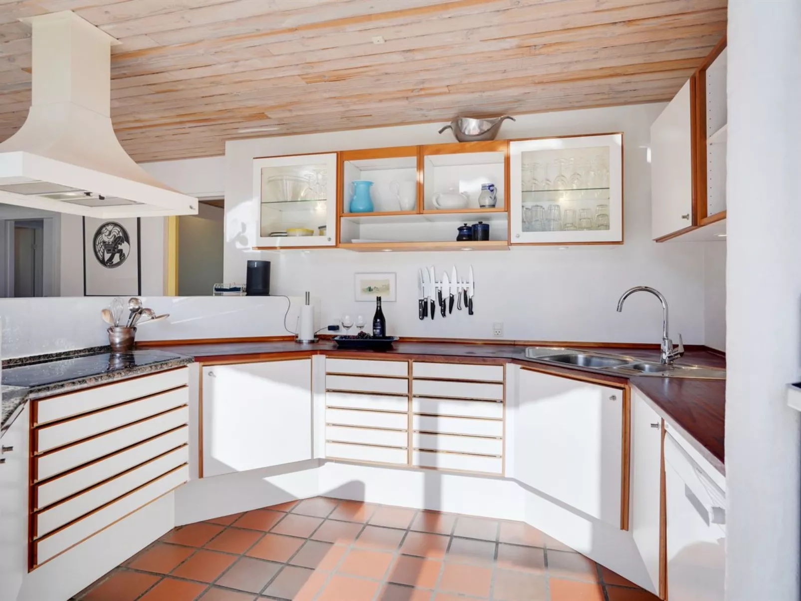 "Gertrudis" - 2km to the fjord-Binnen