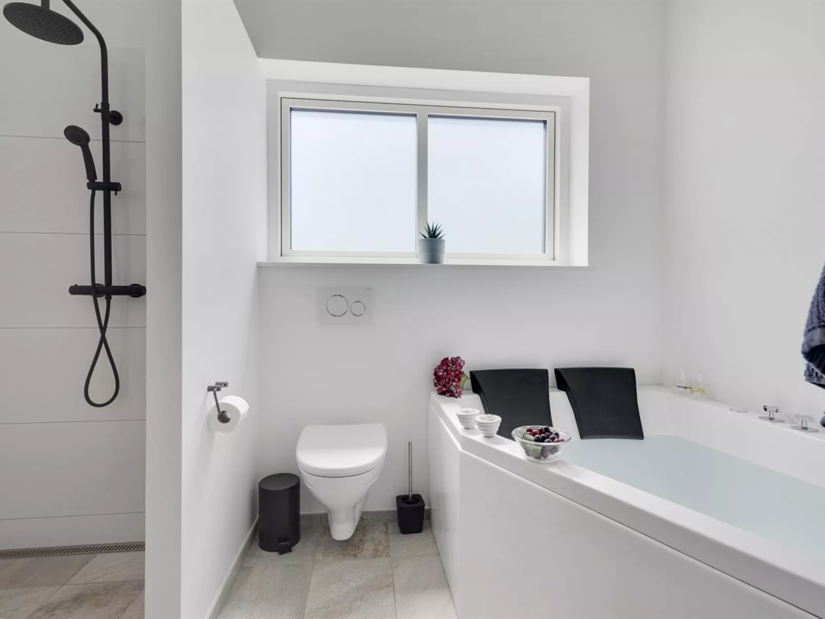 "Ambra" - 950m from the sea-Binnen