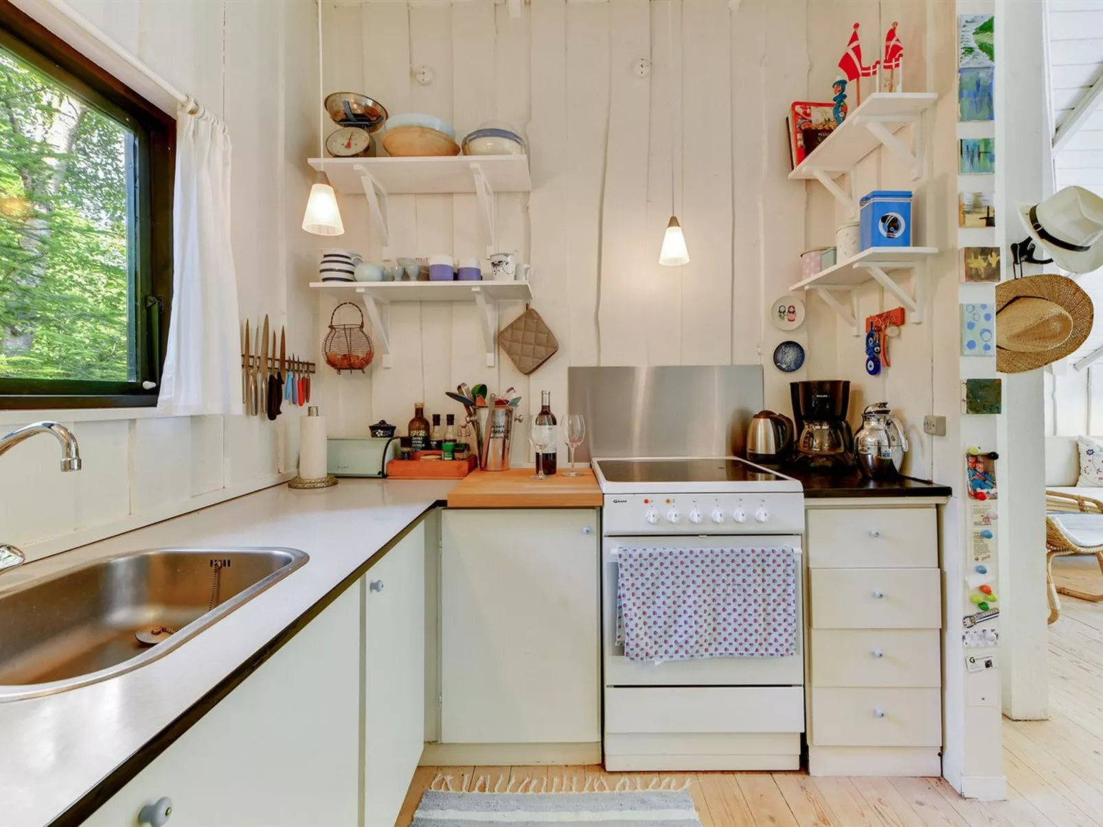 "Alika" - 200m to the fjord-Binnen