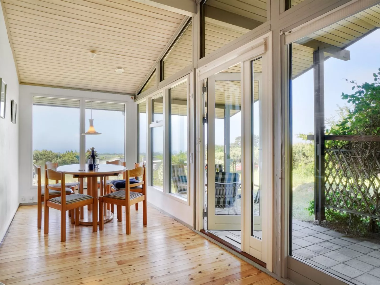 "Miona" - 725m from the sea-Binnen