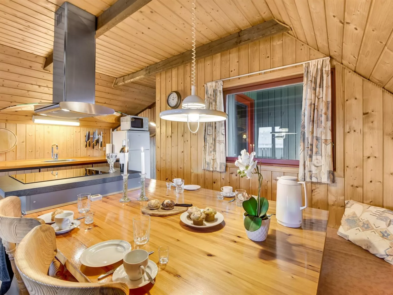 "Rayne" -  from the sea-Binnen