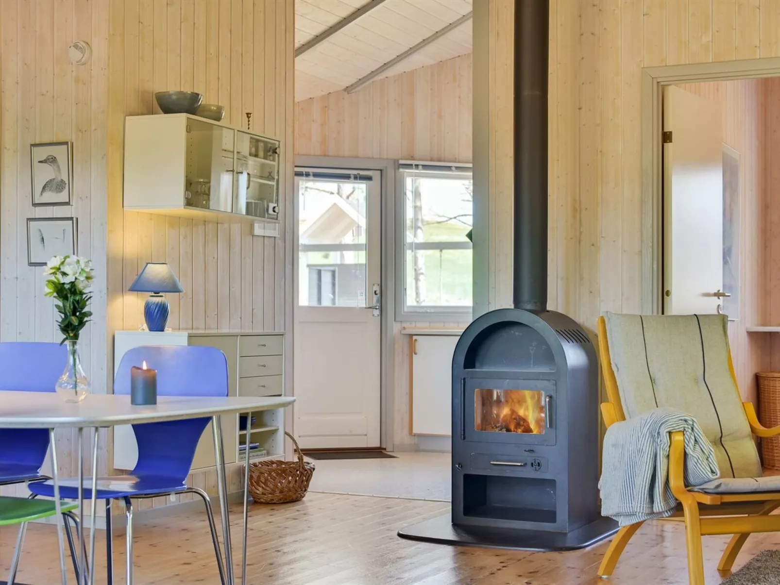 "Raafael" - 175m from the sea-Binnen