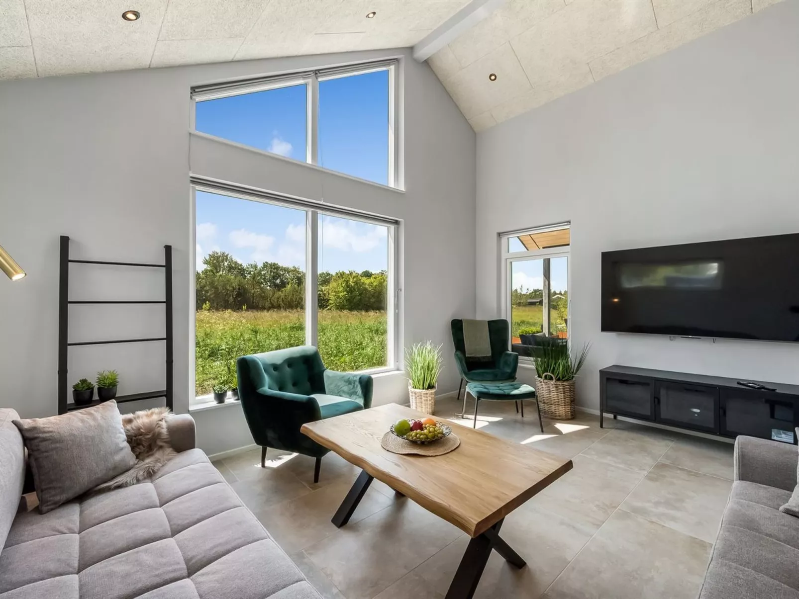 "Måns" - 500m to the fjord-Binnen