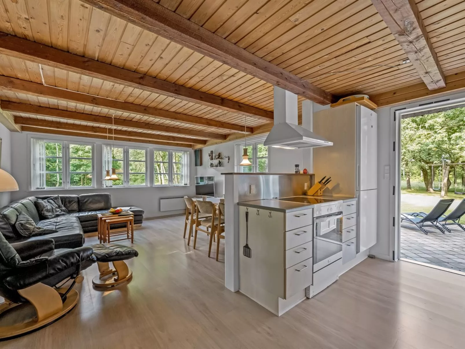 "Fina" - 15km from the sea-Binnen