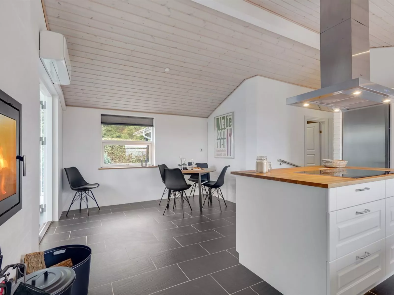 "Nica" - 100m from the sea-Binnen