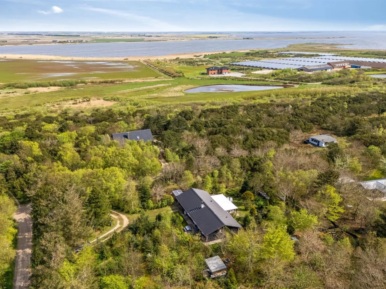 "Marillia" - 2km from the sea-Buiten