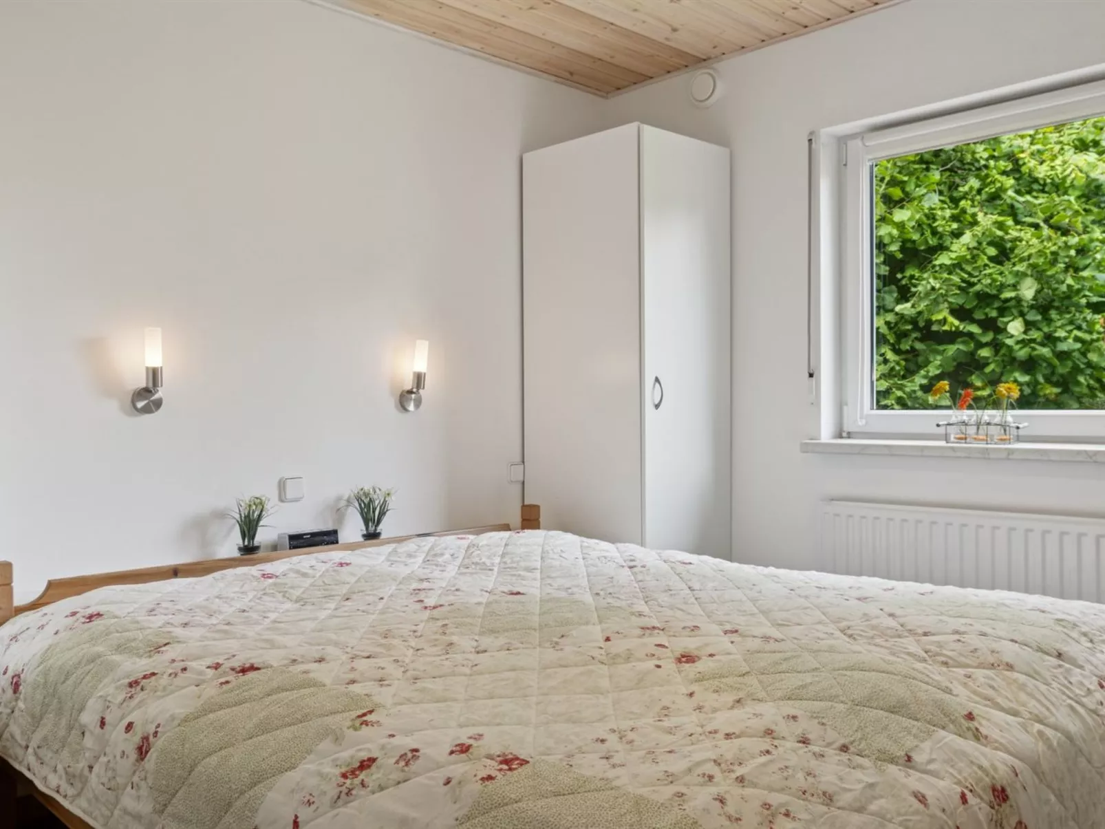 "Merit" - 800m from the sea-Binnen