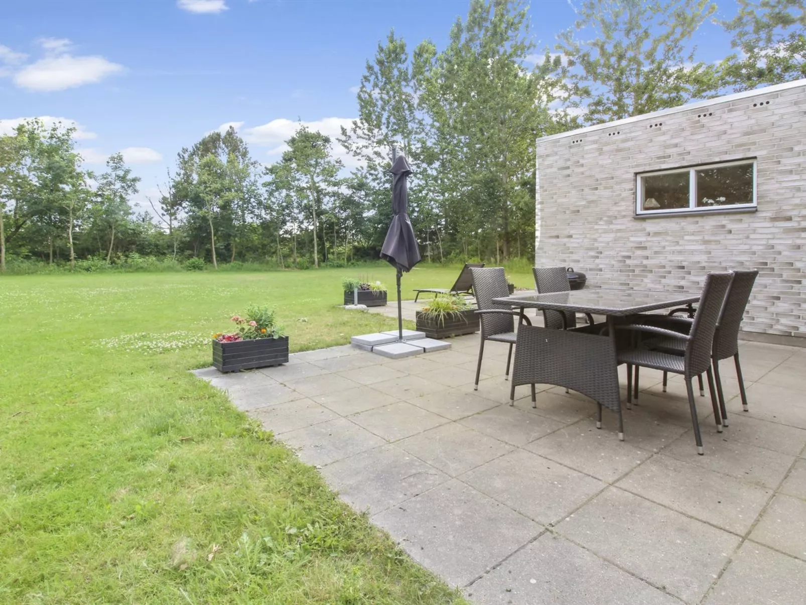 "Jarven" - 500m to the fjord-Buiten