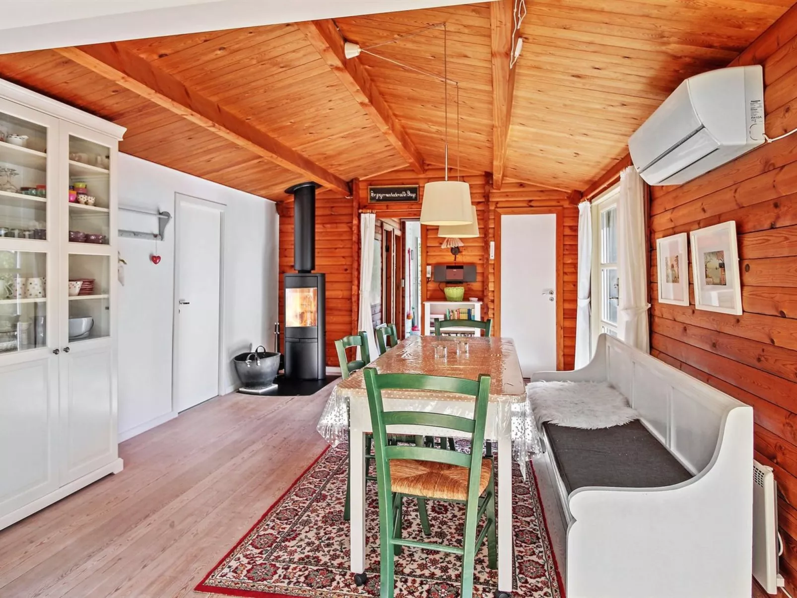 "Florense" - 2.5km from the sea-Binnen