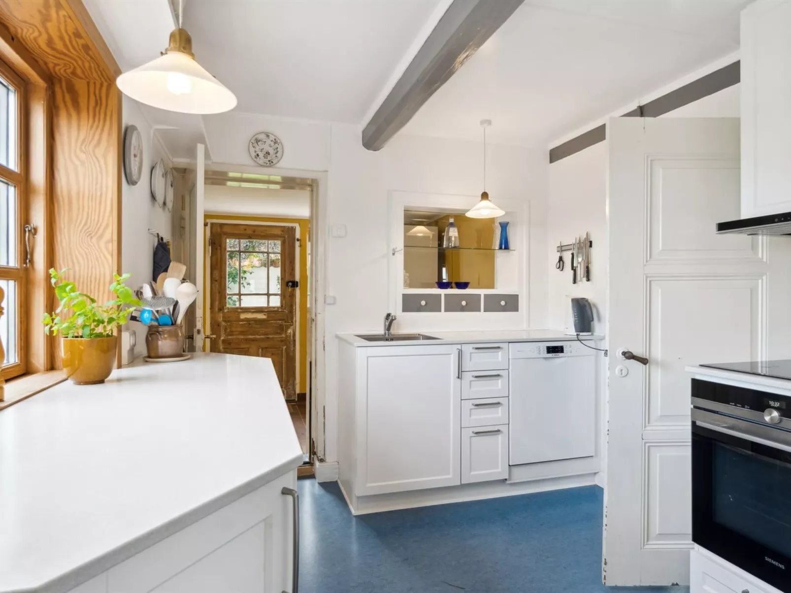 "Merete" - 50m from the sea-Binnen