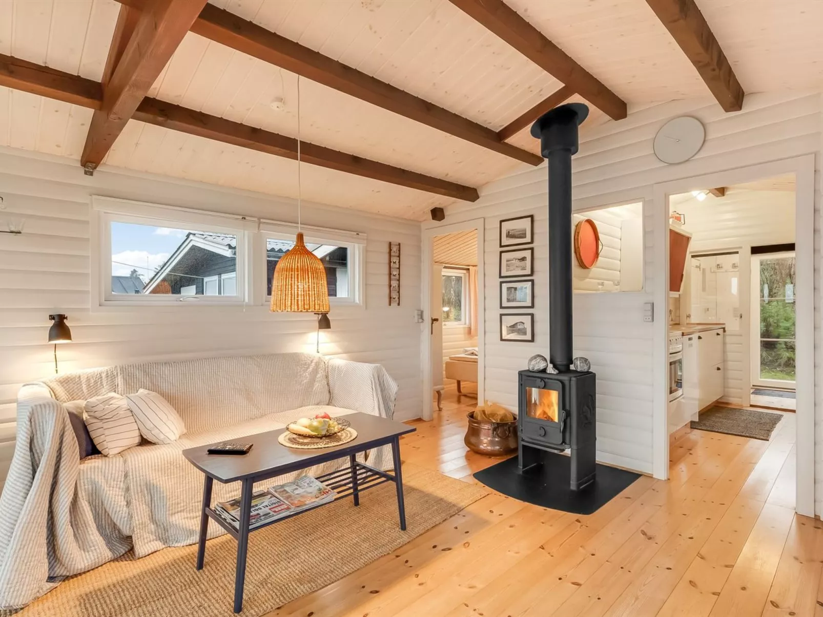 "Dimo" - 300m to the fjord-Binnen