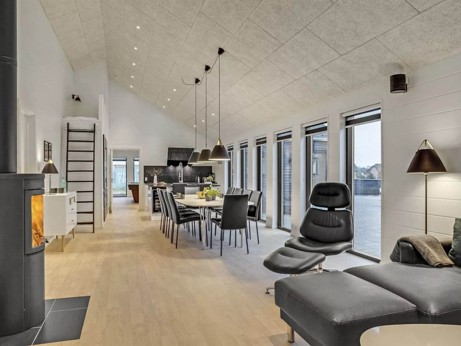 "Jonne" - 200m to the fjord-Binnen