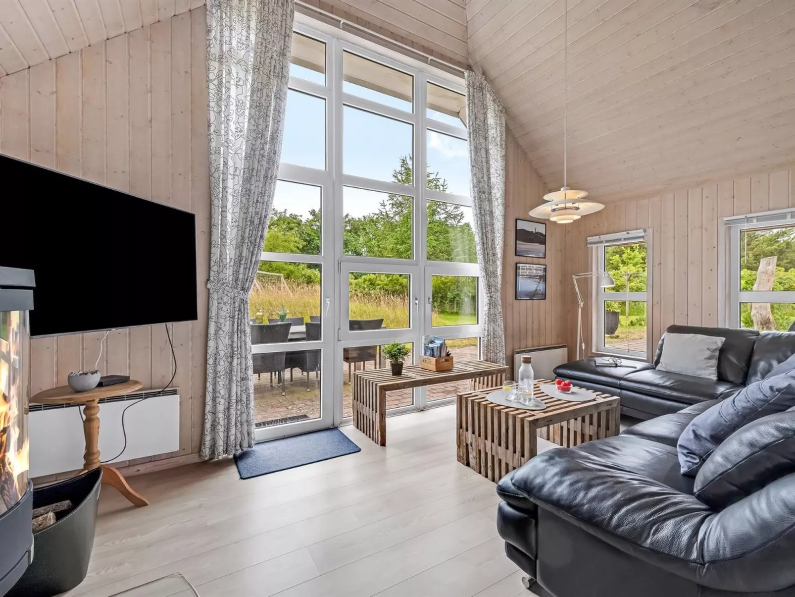 "Annlis" - 4km from the sea-Binnen