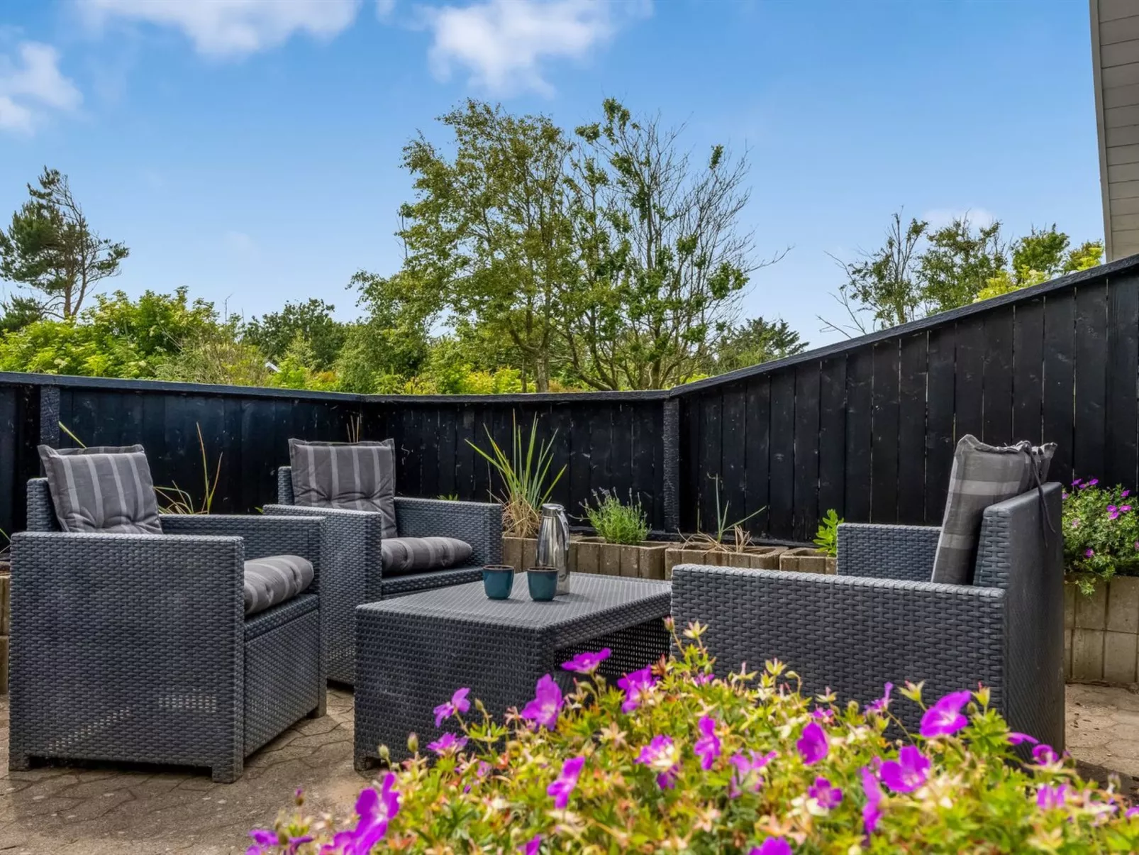 "Apelone" - 800m from the sea-Buiten