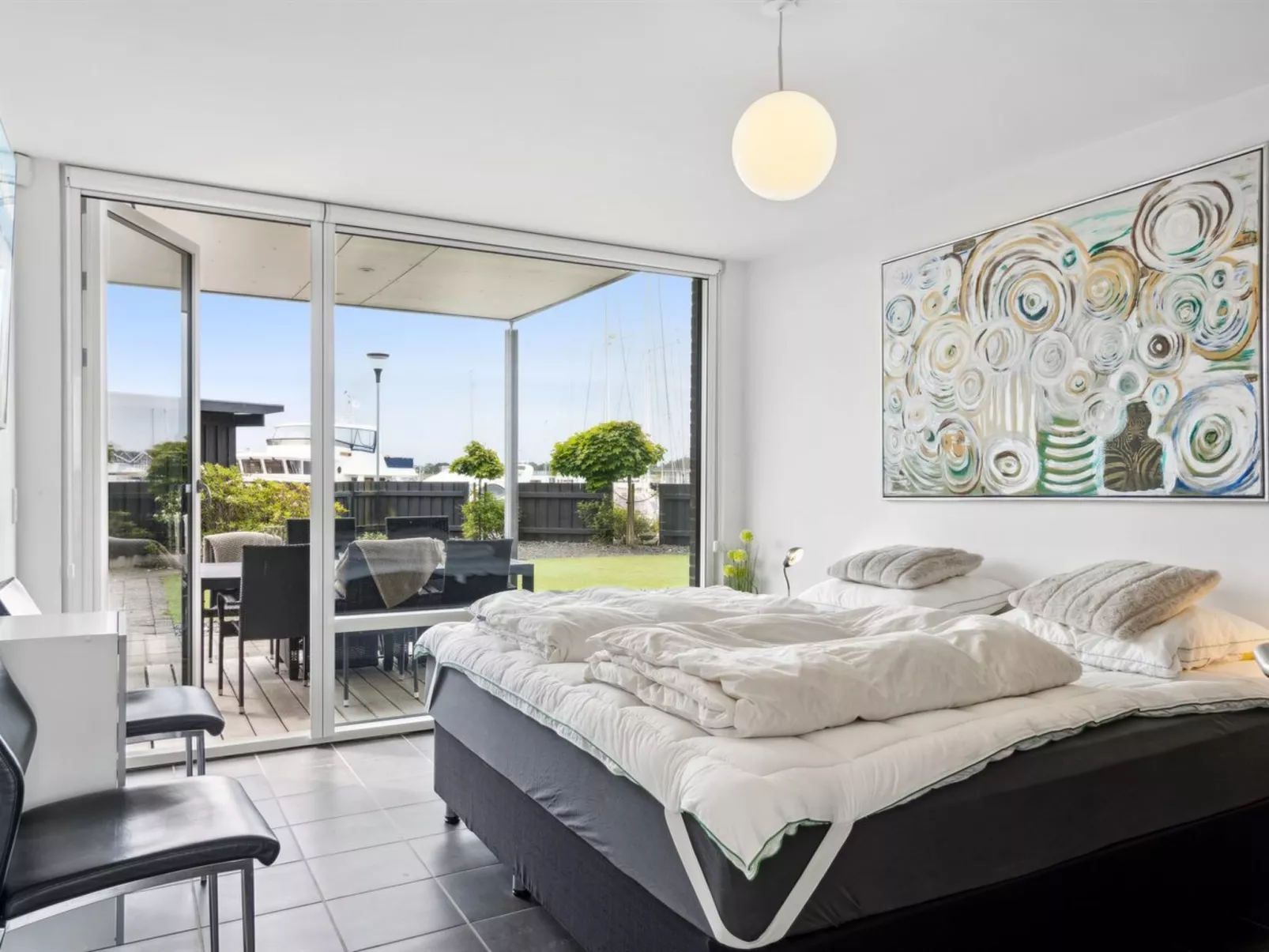 "Skade" - 10m from the sea-Binnen