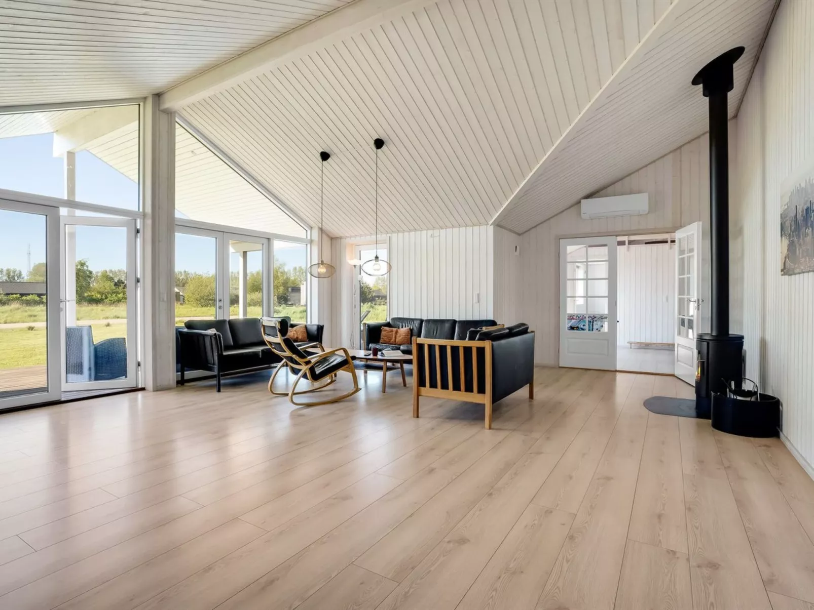 "Kiersten" - 800m from the sea-Binnen