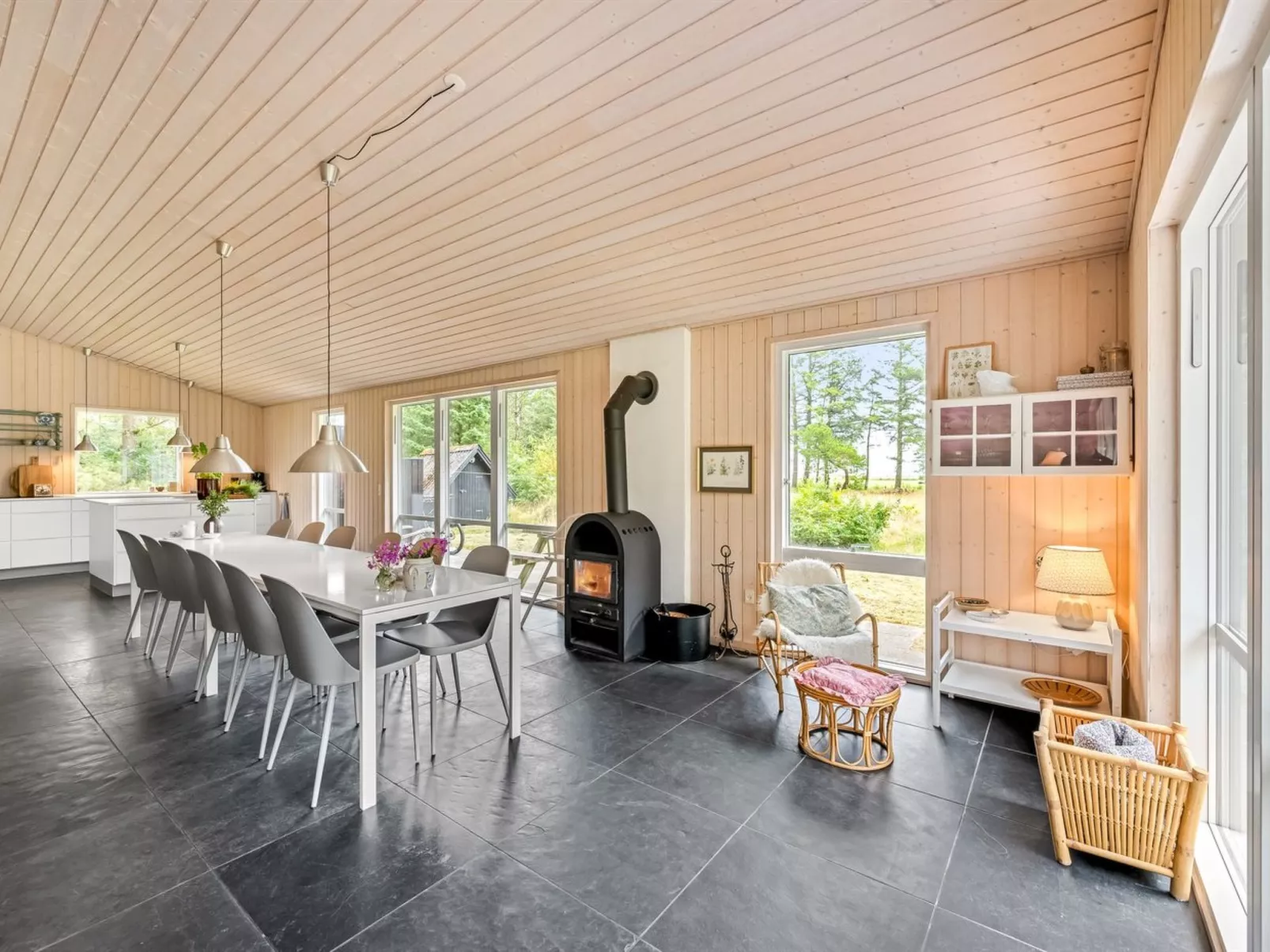 "Trena" - 1.2km to the fjord-Binnen