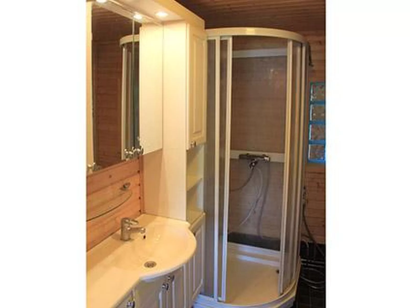 Keitaanniemen lomamökki-Binnen