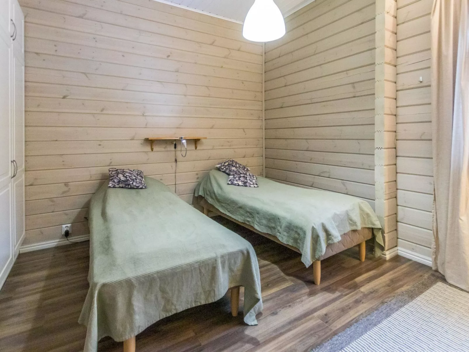 Uulanlinna a, paritalo-Binnen