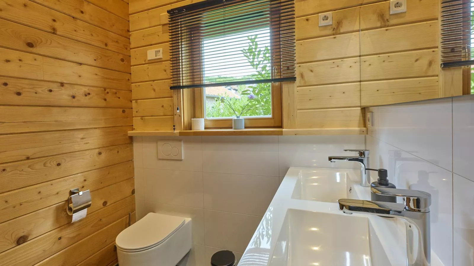 Bie Leentje op de Wei-Badkamer