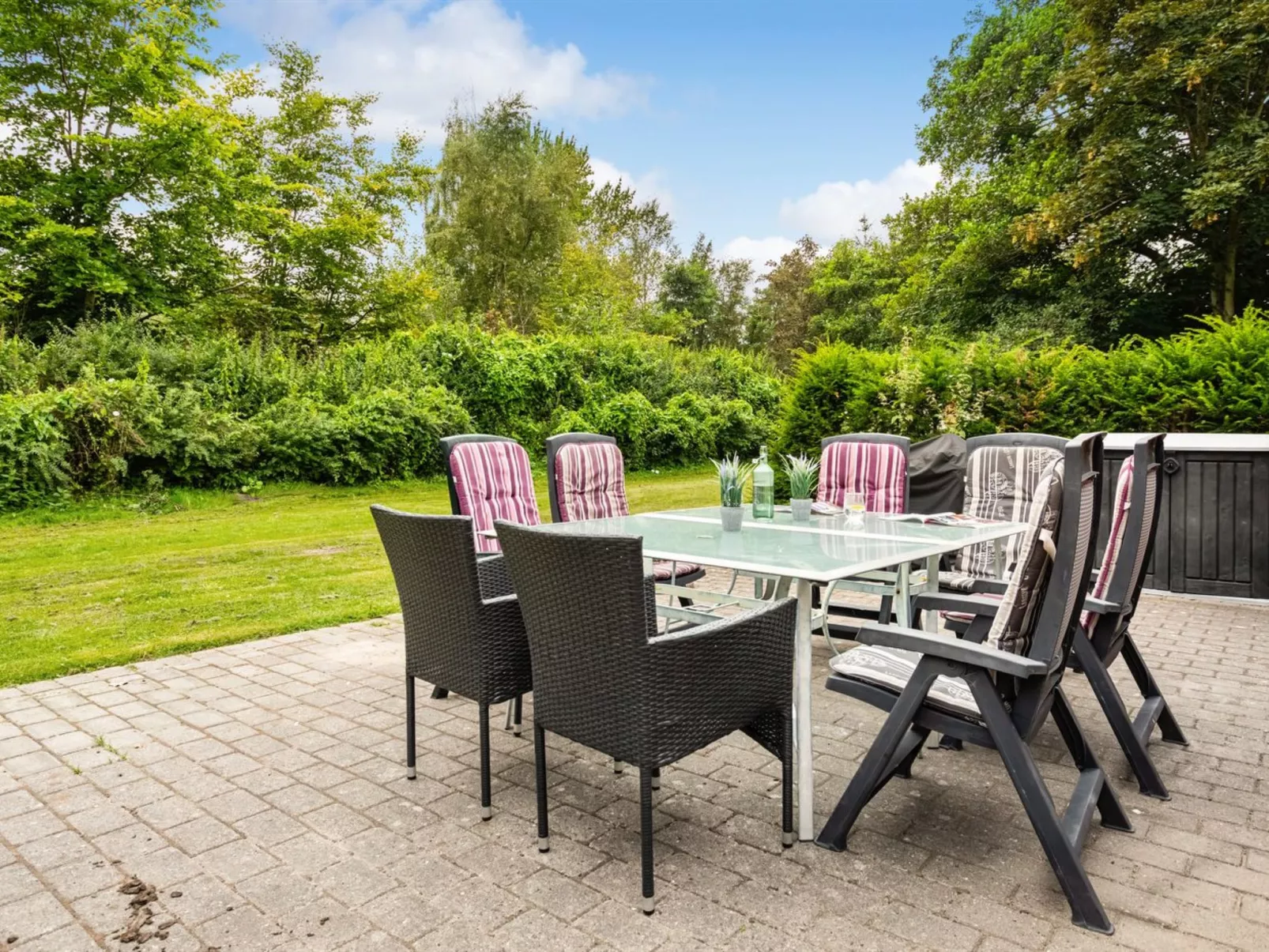 "Yrjö" - 2.5km from the sea-Buiten