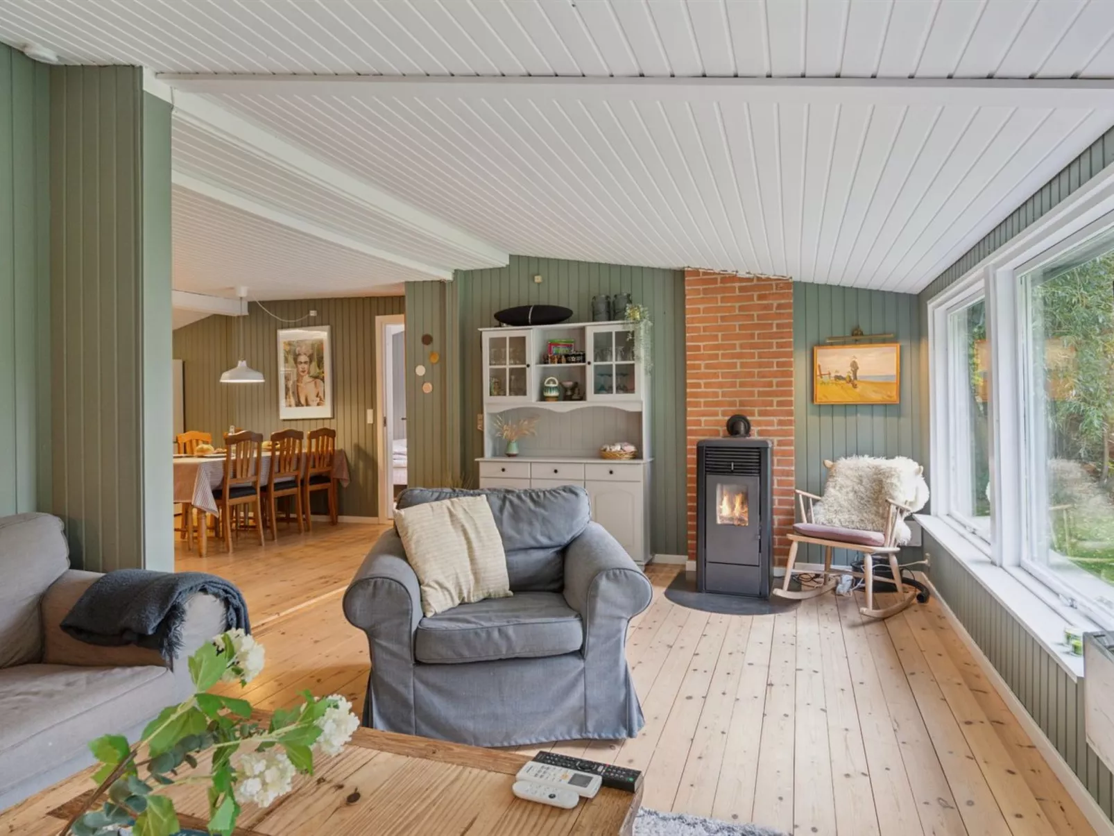 "Eilke" - 125m from the sea-Binnen