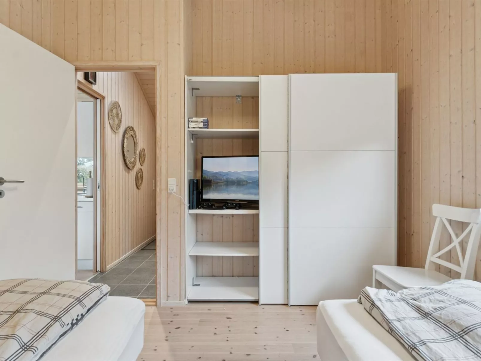 "Hawarth" - 275m from the sea-Binnen