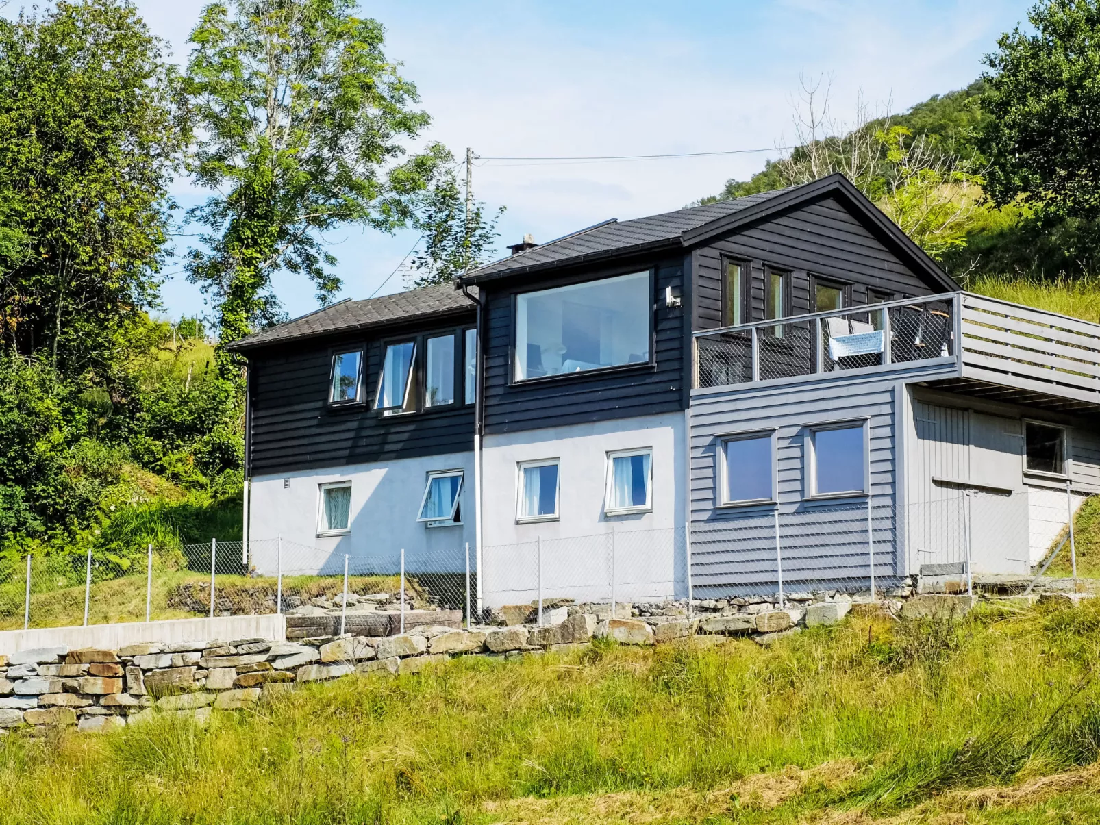 Lauvlid Cottage-Buiten