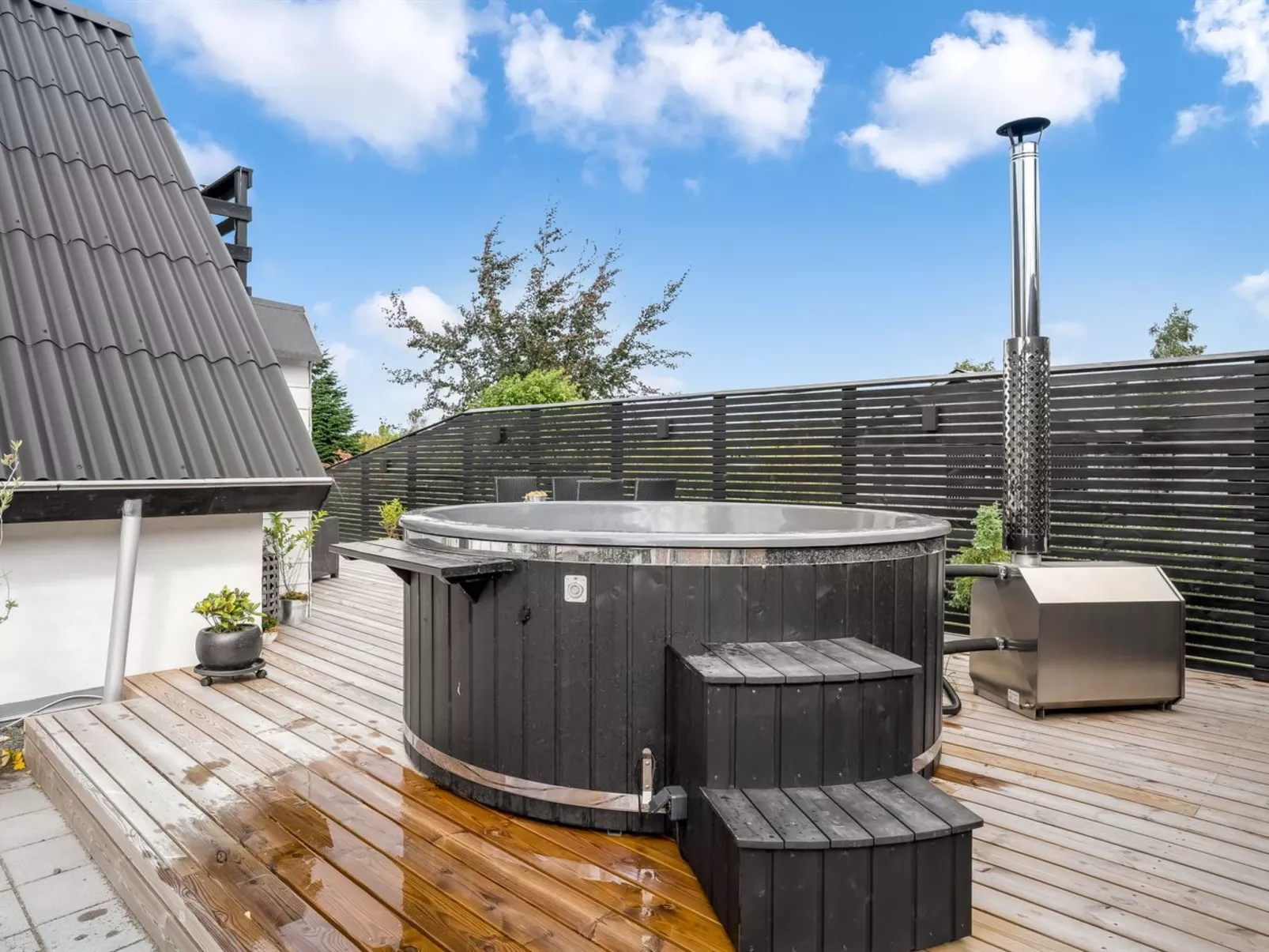 "Milutin" - 650m from the sea-Buiten