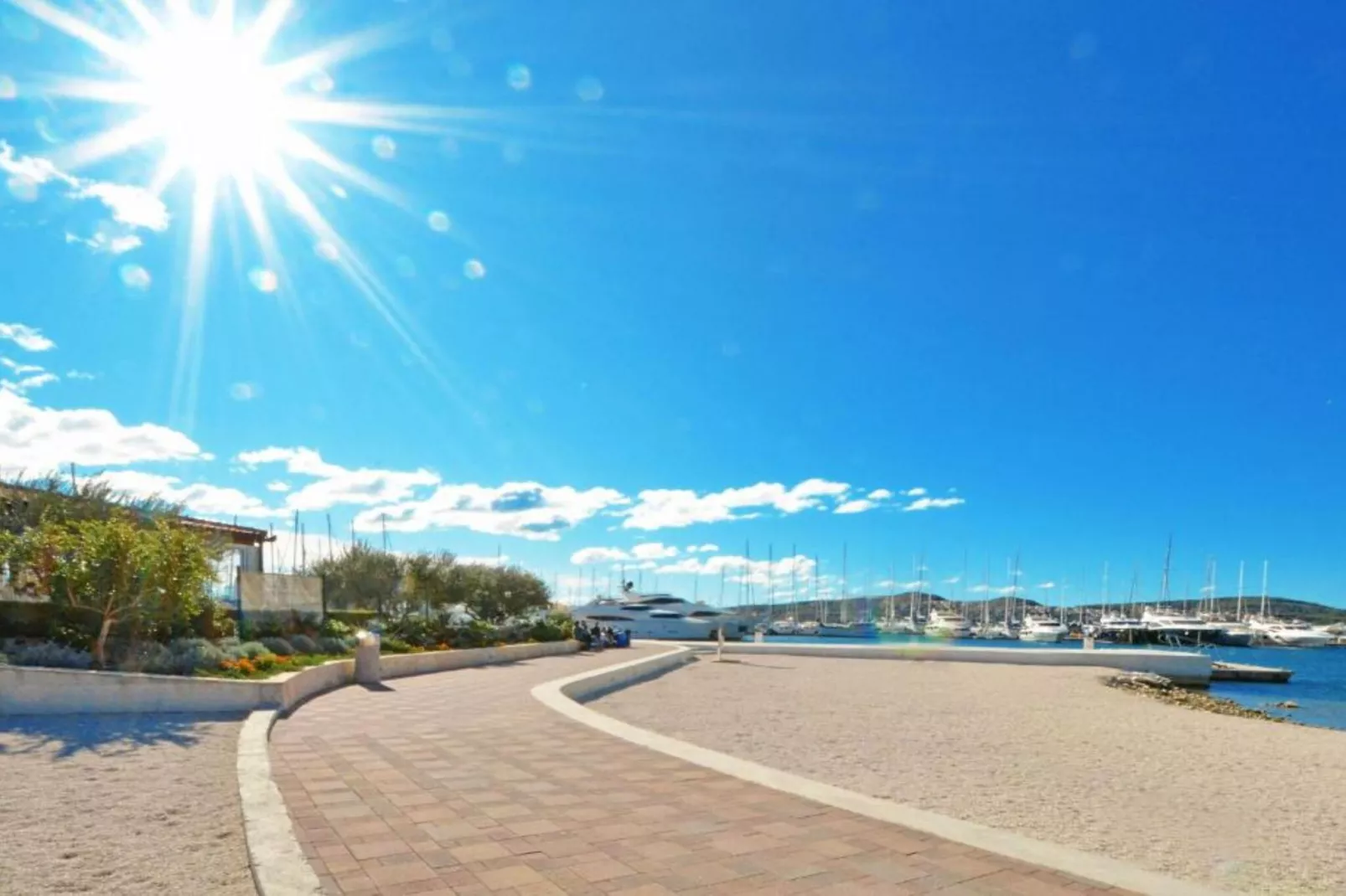 Apartment Sunshine Trogir - Three Bedroom Apartment with Balcony-Buitenlucht