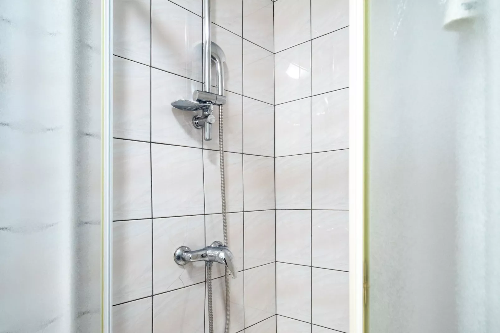 Hotel Issa - Double Room Sea View 4-Badkamer