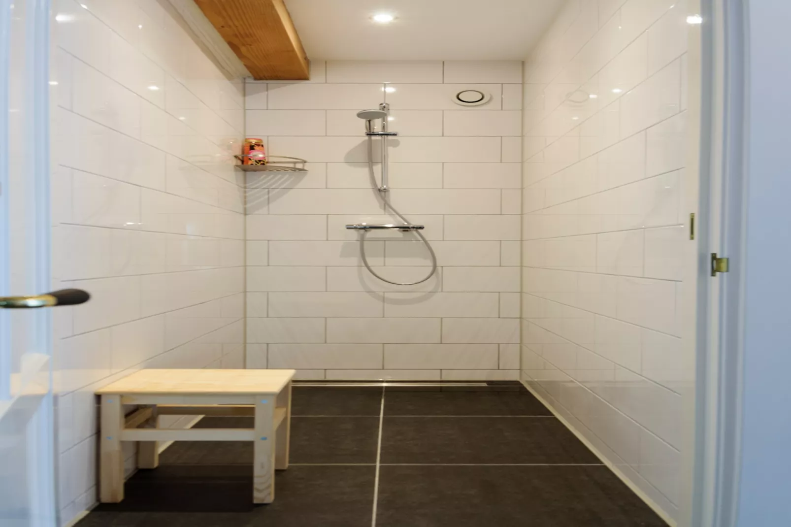 Groepsaccomodatie - Balkenhoeve-Badkamer