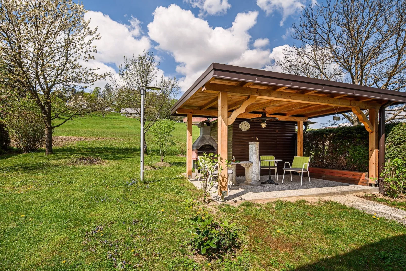 Sunny and Spacious Apartments with Terrace near Water Park - Three Bedroom Apartment with Terrace-Buitenlucht