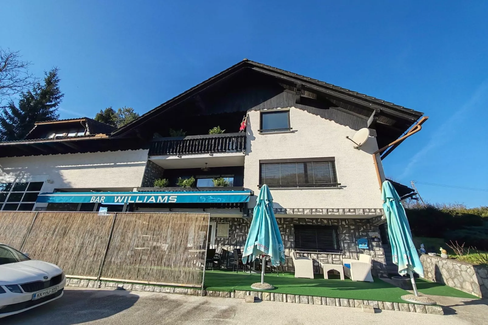 Brezovica Spacious Family-Friendy Apartment - Two Bedroom Apartment with Balcony-Buitenlucht
