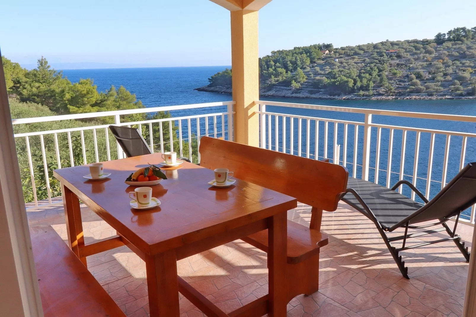 Peaceful Holiday House Senija - Four bedroom Holiday Home with Terrace and Sea View-Terras