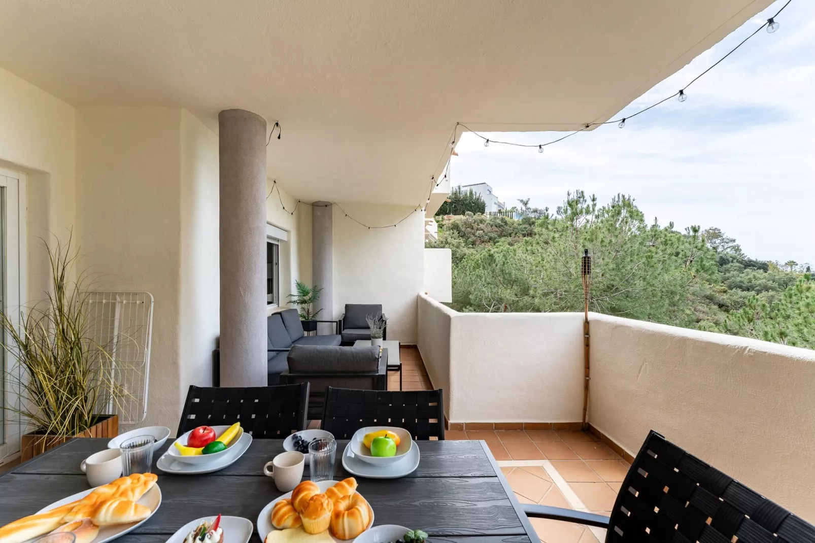 CT 375 - Faro's Cozy Dream in Elviria - Marbella-Terrasbalkon