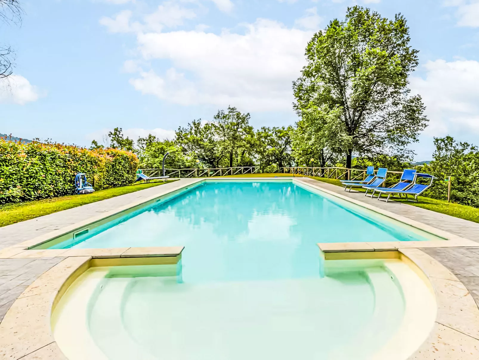 Il Frassino del Borgo di Ghiora-Buiten