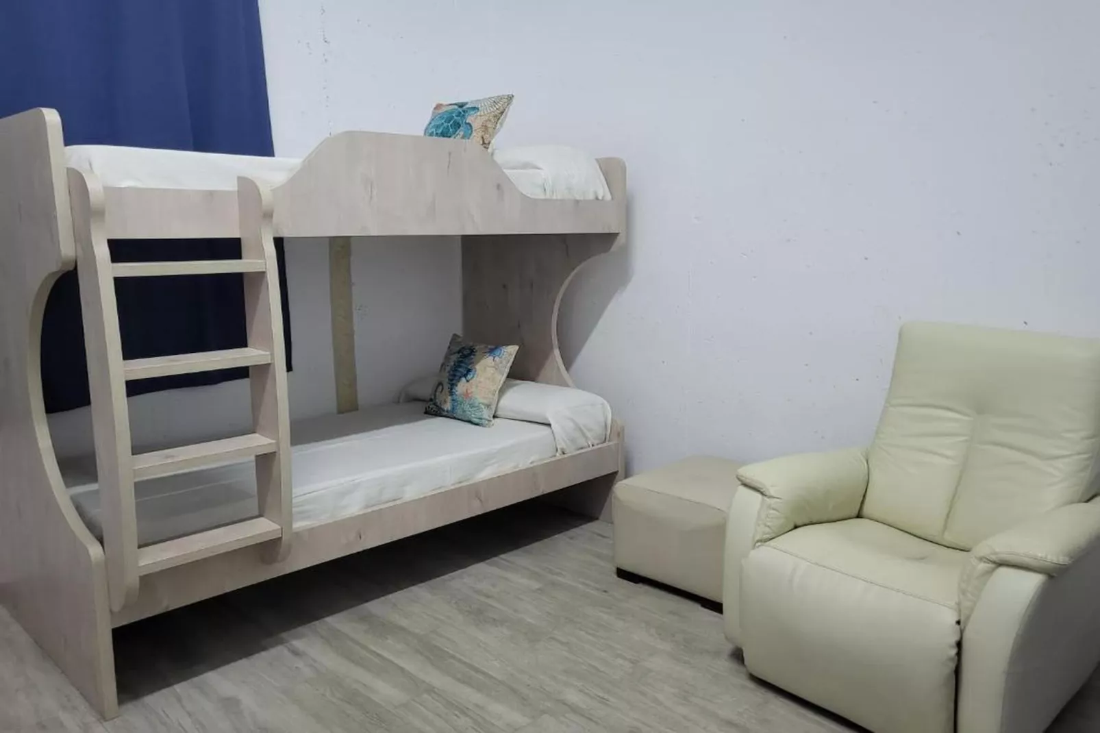 CT 345 AL - Faro's Cala Marques Townhouse-Slaapkamer