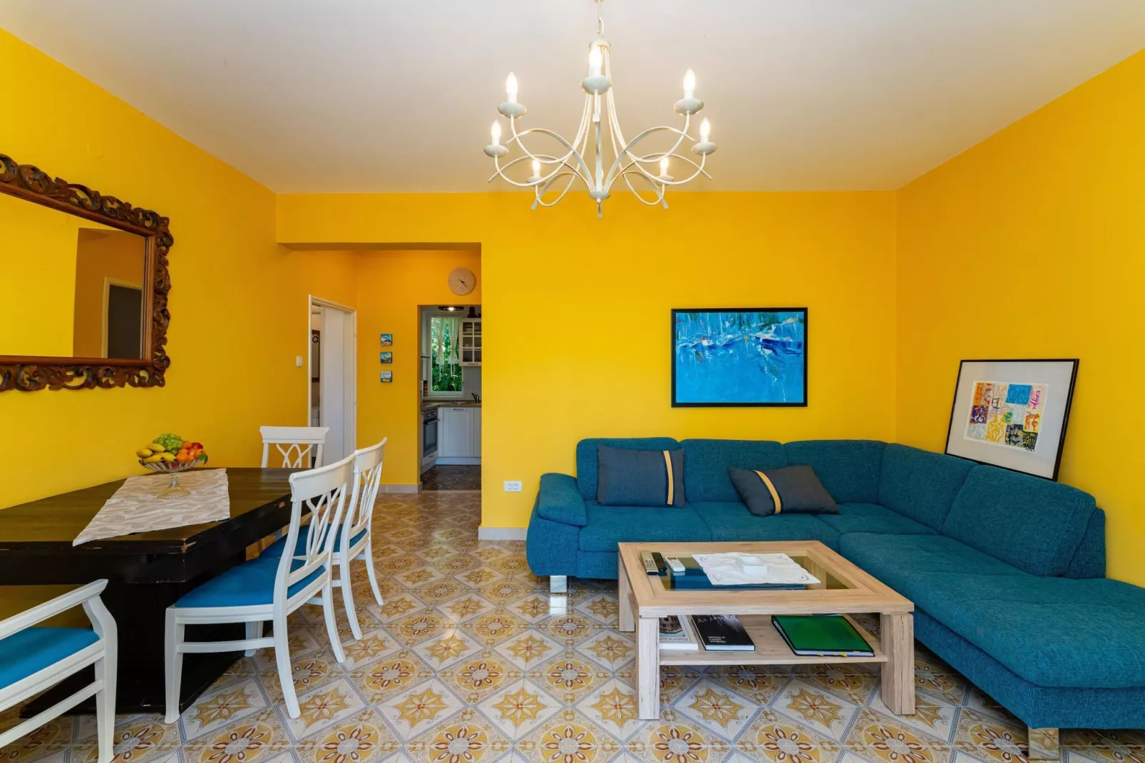 Vacation house Maslenica-Woonkamer