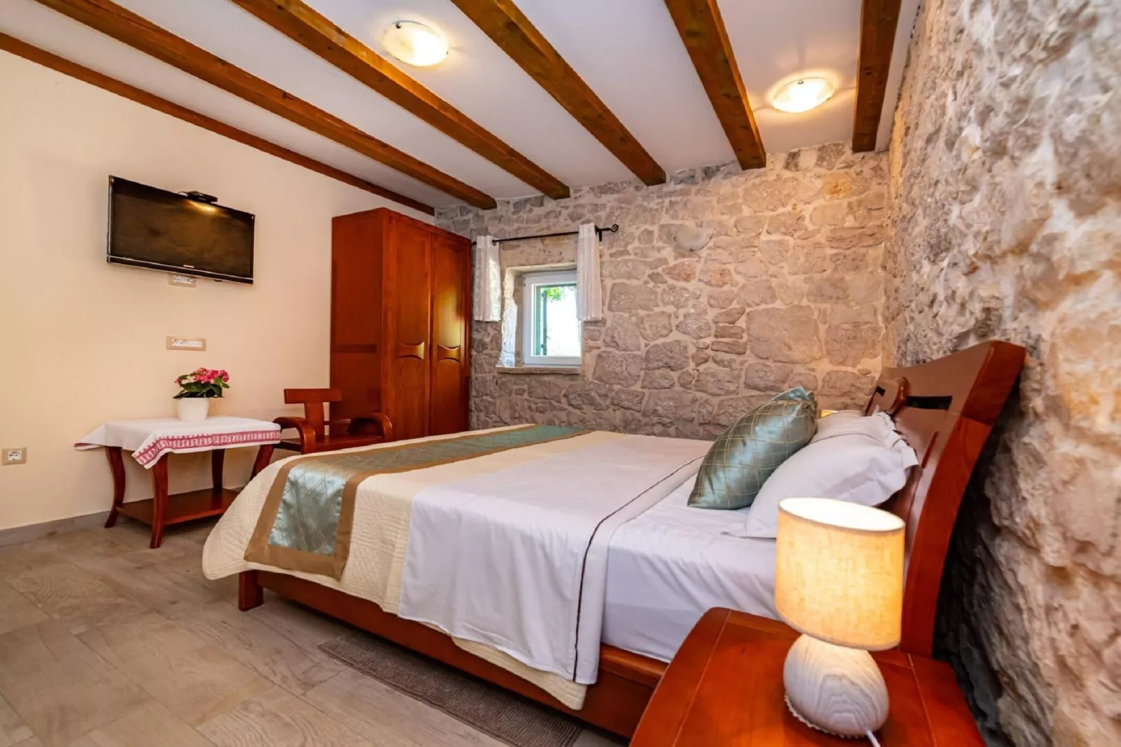 Authentic Villa Zvonko-Slaapkamer